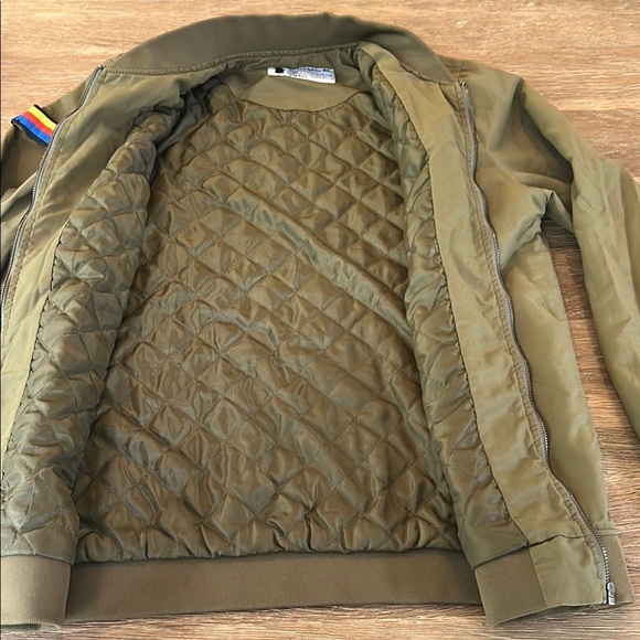 ✌️Dutch Bros Olive Green Bomber Jacket - Picture 8 of 12